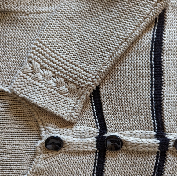 Knitted Beige Cardigan - Picture 4 of 4